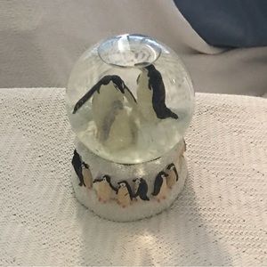AGC Penguin SnowGlobe